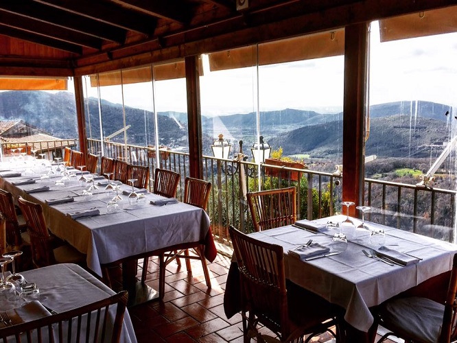 San Valentino 2022 ristorante Del borgo a Castel di Sasso.jpg